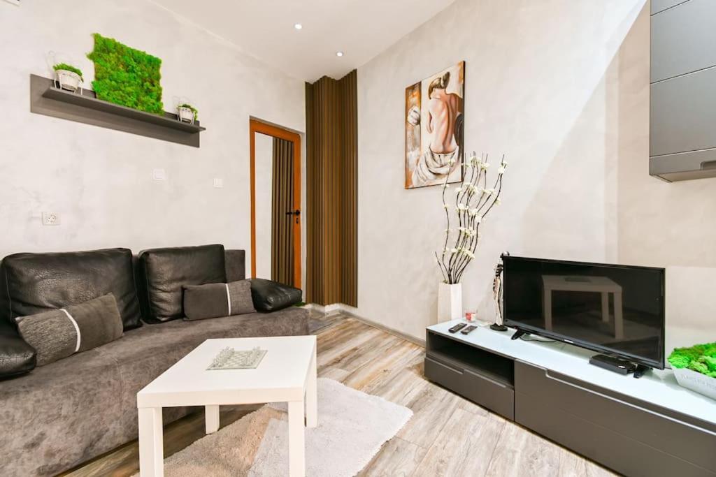 Velar 1Bdr Apartment Sofia Exteriör bild