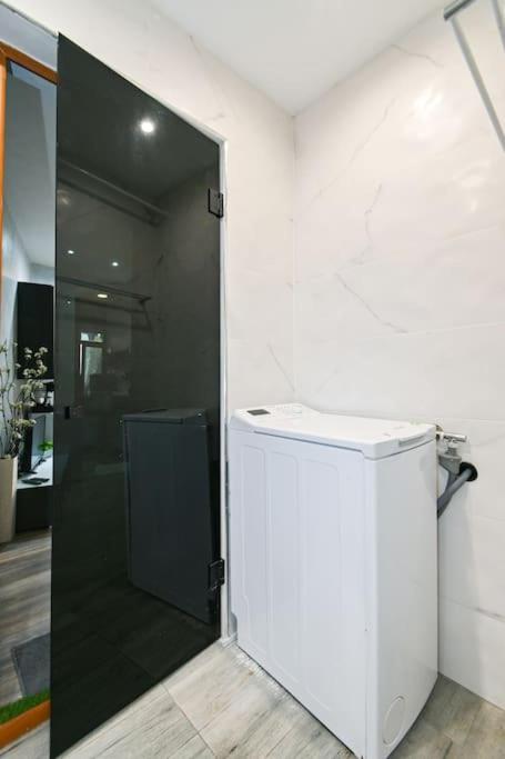 Velar 1Bdr Apartment Sofia Exteriör bild